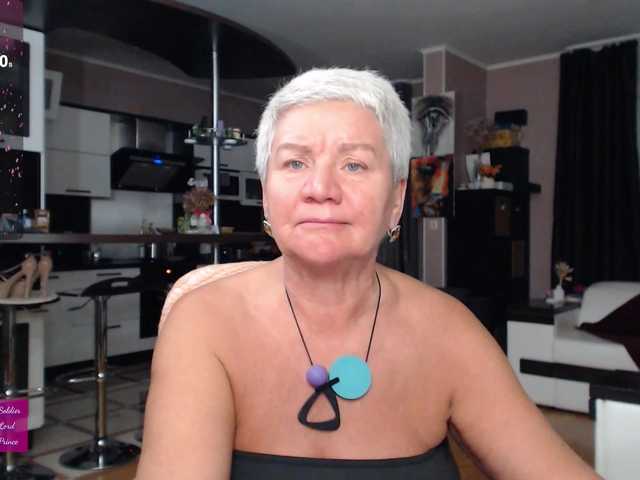 roxana-brooks's BongaCams show and profile