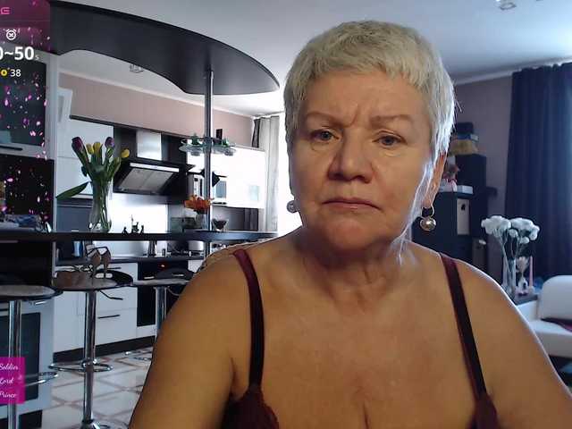 roxana-brooks's BongaCams show and profile