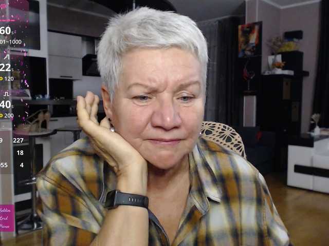 roxana-brooks's BongaCams show and profile