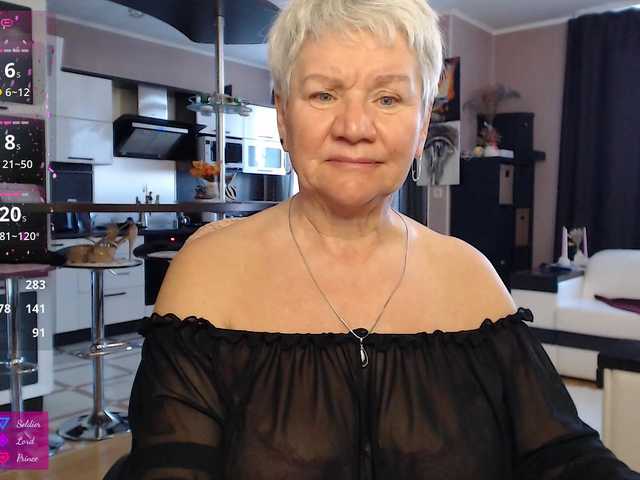 roxana-brooks's BongaCams show and profile