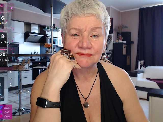 roxana-brooks's BongaCams show and profile