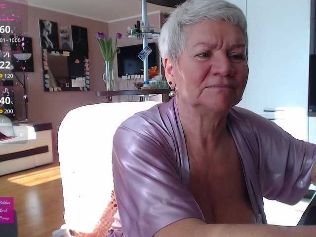 roxana-brooks's BongaCams show and profile