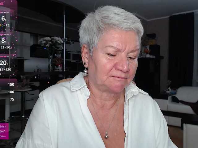 roxana-brooks's BongaCams show and profile