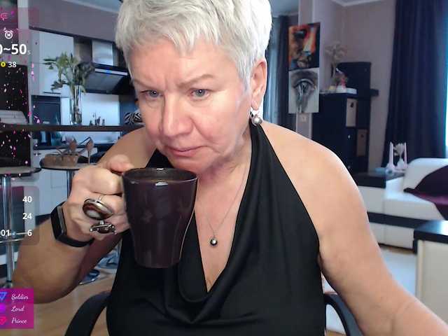 roxana-brooks's BongaCams show and profile