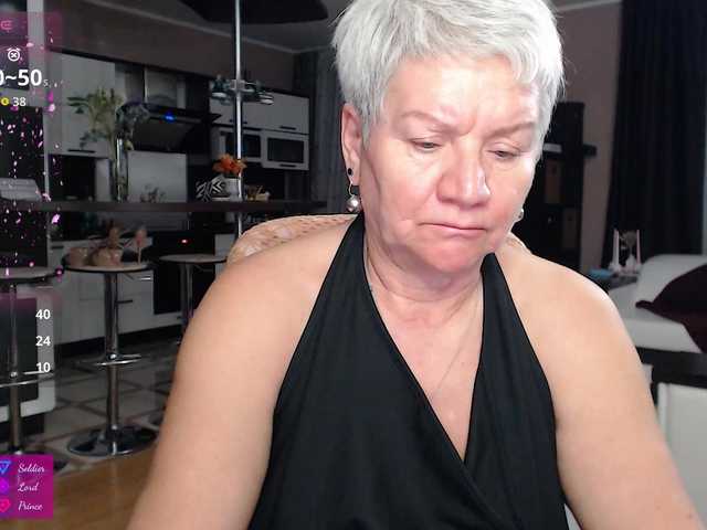 roxana-brooks's BongaCams show and profile