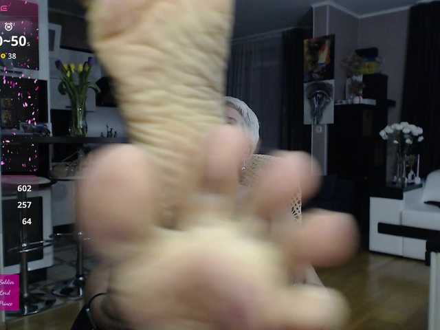 roxana-brooks's BongaCams show and profile