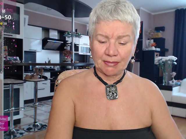 roxana-brooks's BongaCams show and profile