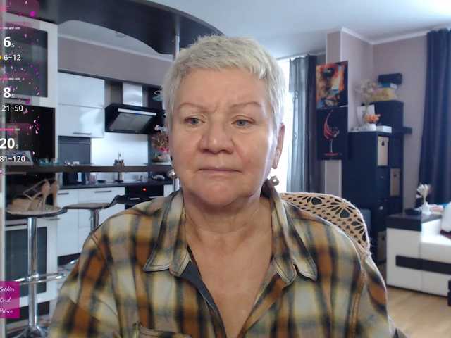 roxana-brooks's BongaCams show and profile