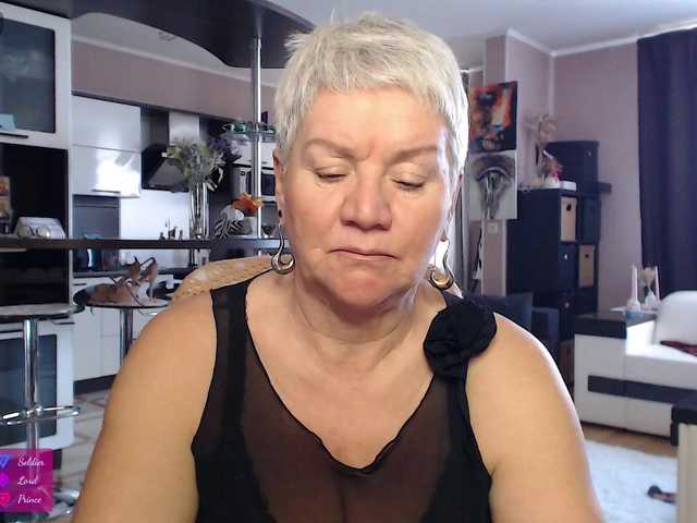 roxana-brooks's BongaCams show and profile