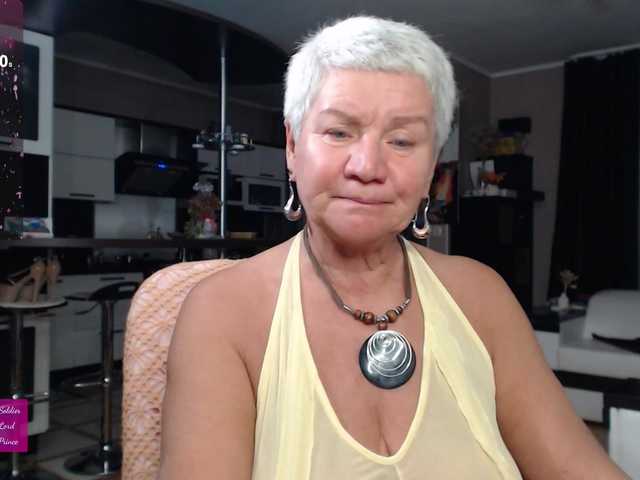 roxana-brooks's BongaCams show and profile