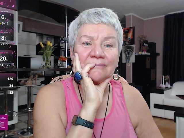 roxana-brooks's BongaCams show and profile