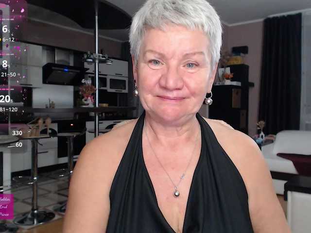 roxana-brooks's BongaCams show and profile