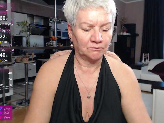 roxana-brooks's BongaCams show and profile