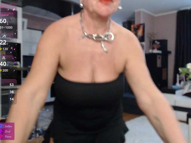 roxana-brooks's BongaCams show and profile