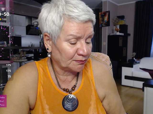 roxana-brooks's BongaCams show and profile