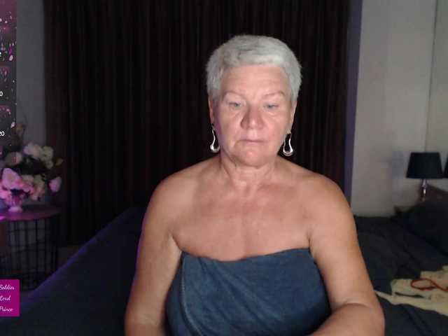 roxana-brooks live cam