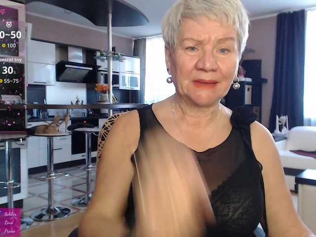 roxana-brooks's BongaCams show and profile