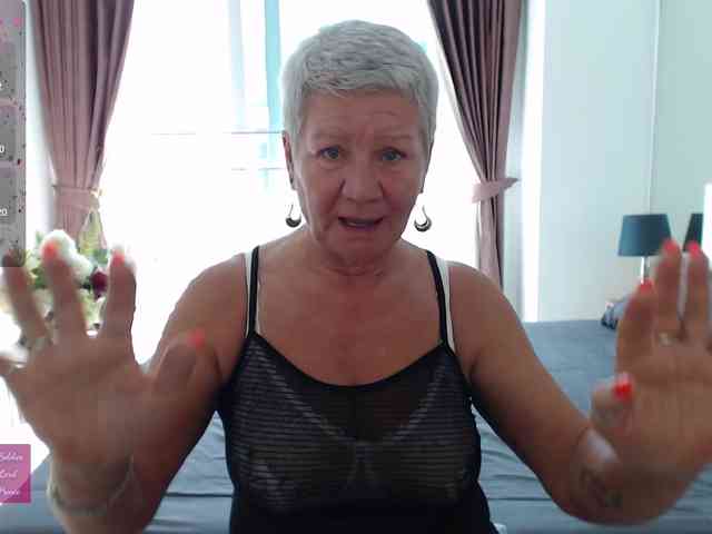 roxana-brooks roxana-brooks