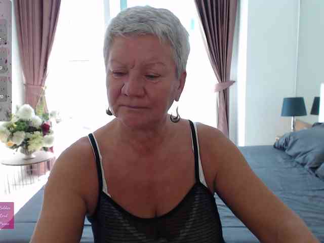 roxana-brooks roxana-brooks