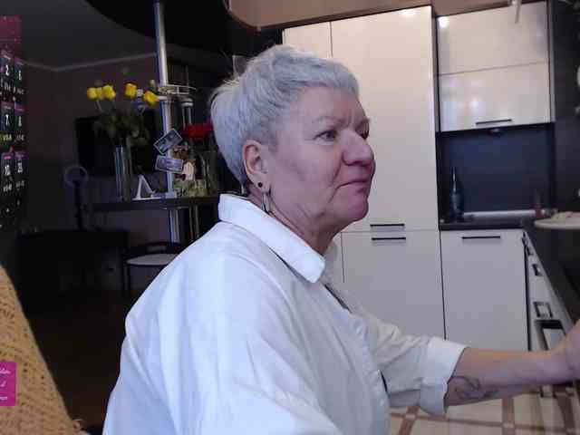 roxana-brooks Live Webcam on BongaCams