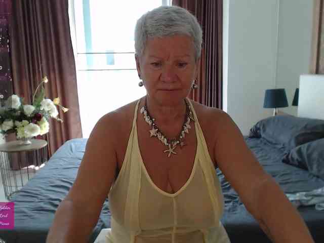 roxana-brooks roxana-brooks