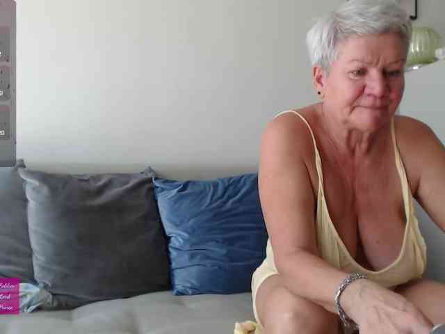 roxana-brooks webcam