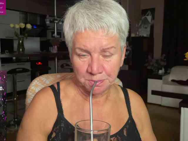 roxana-brooks webcam