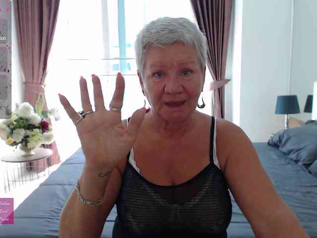 roxana-brooks roxana-brooks