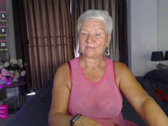 roxana-brooks Live Webcam on BongaCams