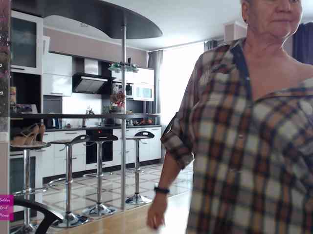 roxana-brooks webcam