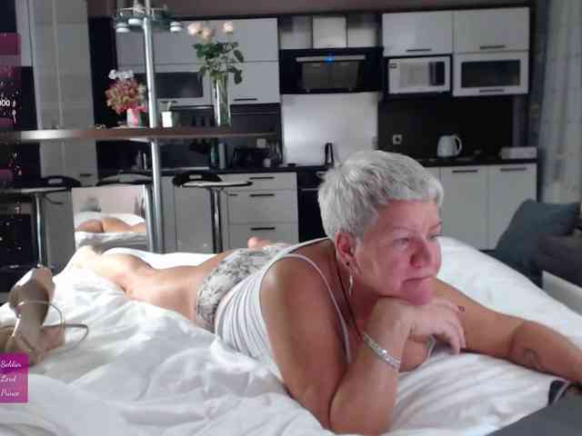 roxana-brooks webcam