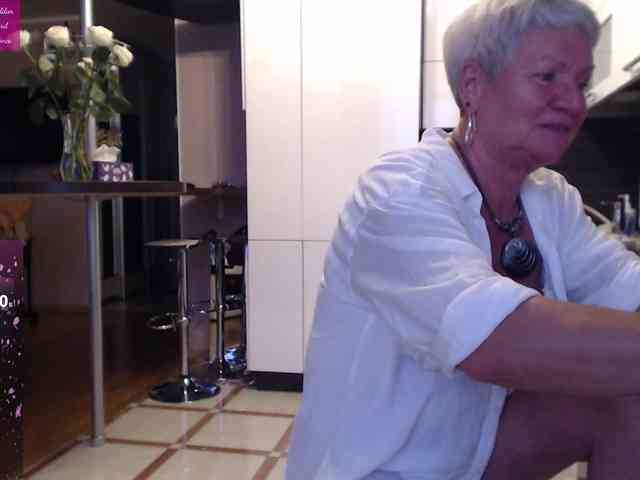 roxana-brooks webcam