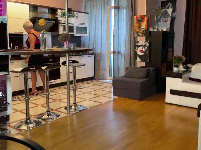 roxana-brooks webcam