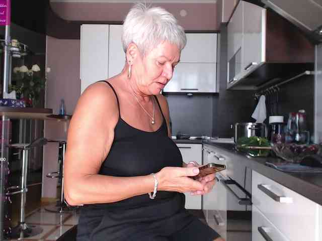 roxana-brooks webcam