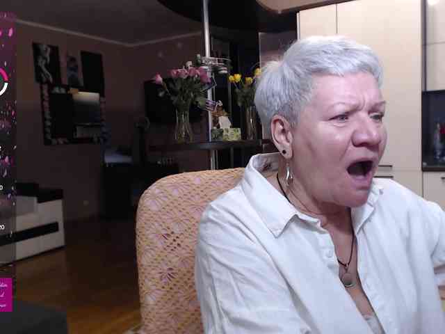 roxana-brooks Live Webcam on BongaCams