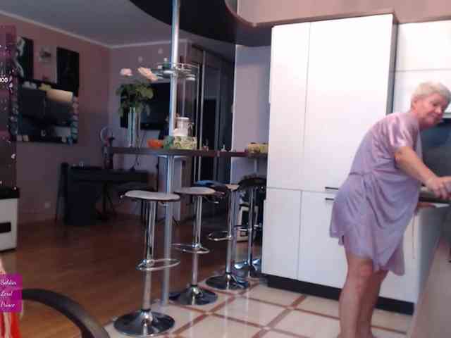 roxana-brooks webcam