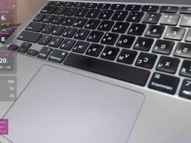 roxana-brooks Live Webcam on BongaCams