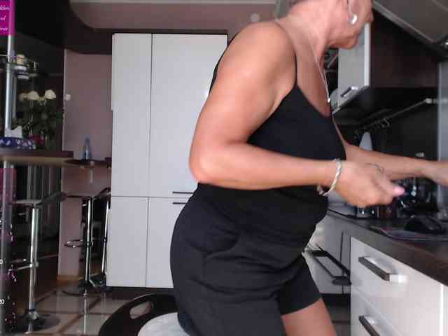 roxana-brooks webcam
