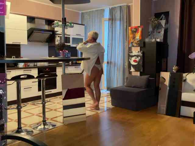 roxana-brooks webcam