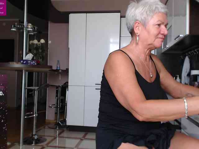 roxana-brooks webcam