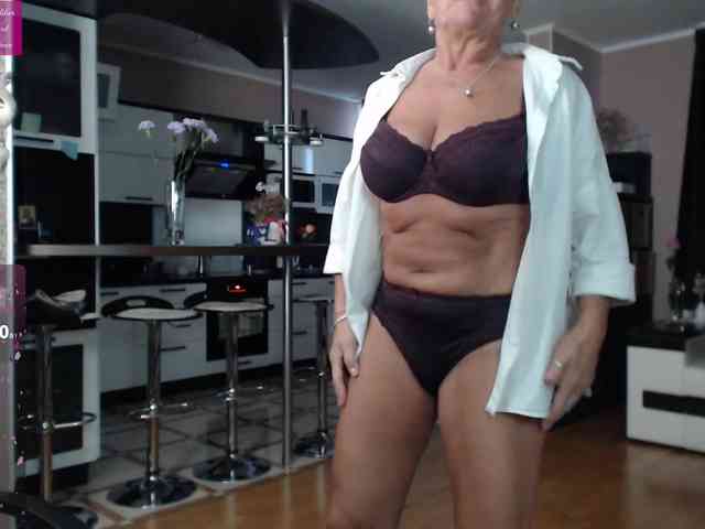 video chat Roxana-brooks
