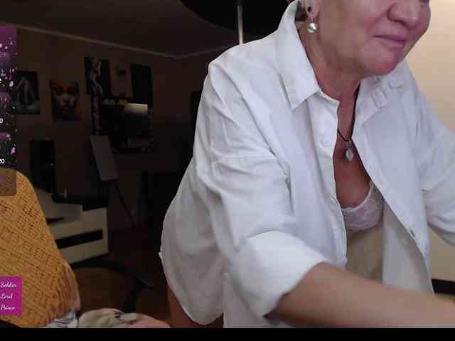 roxana-brooks webcam
