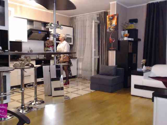 roxana-brooks Live Webcam on BongaCams