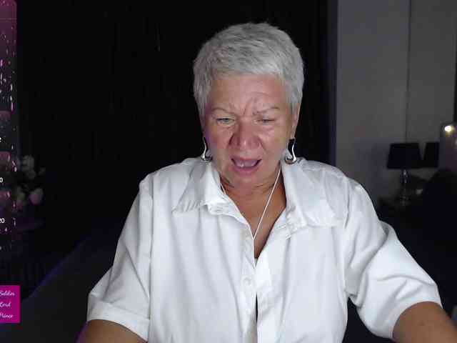 roxana-brooks Live Webcam on BongaCams