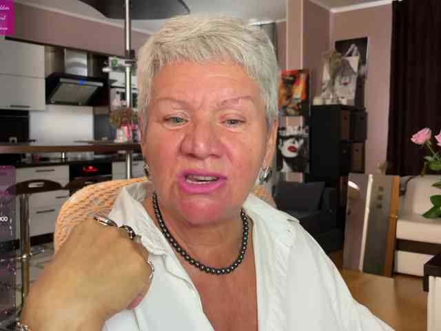 roxana-brooks webcam