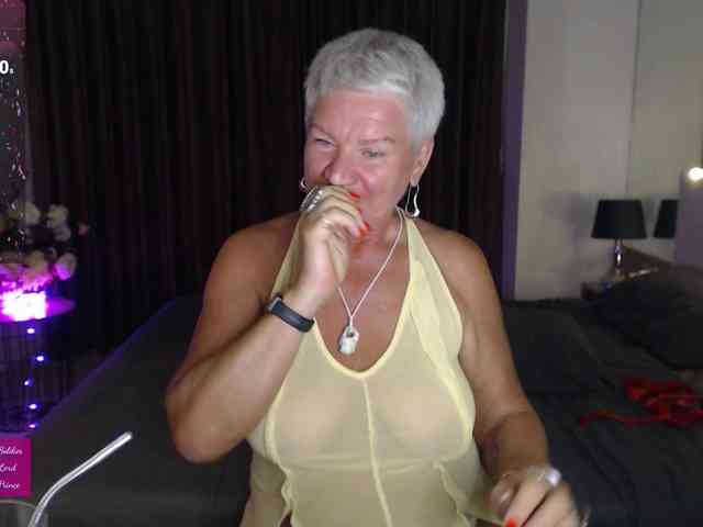 roxana-brooks webcam