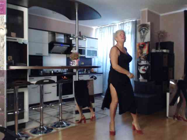 roxana-brooks webcam