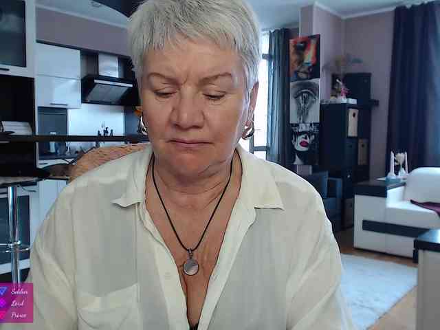 roxana-brooks Live Webcam on BongaCams