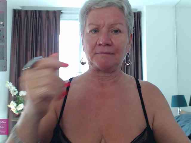 roxana-brooks webcam