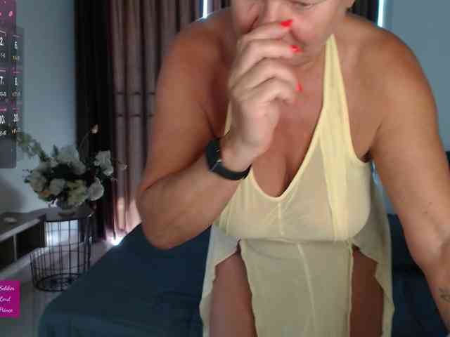 roxana-brooks roxana-brooks